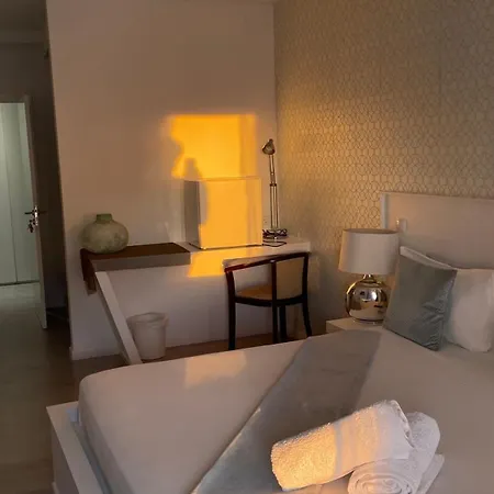 Brandao House Hostal